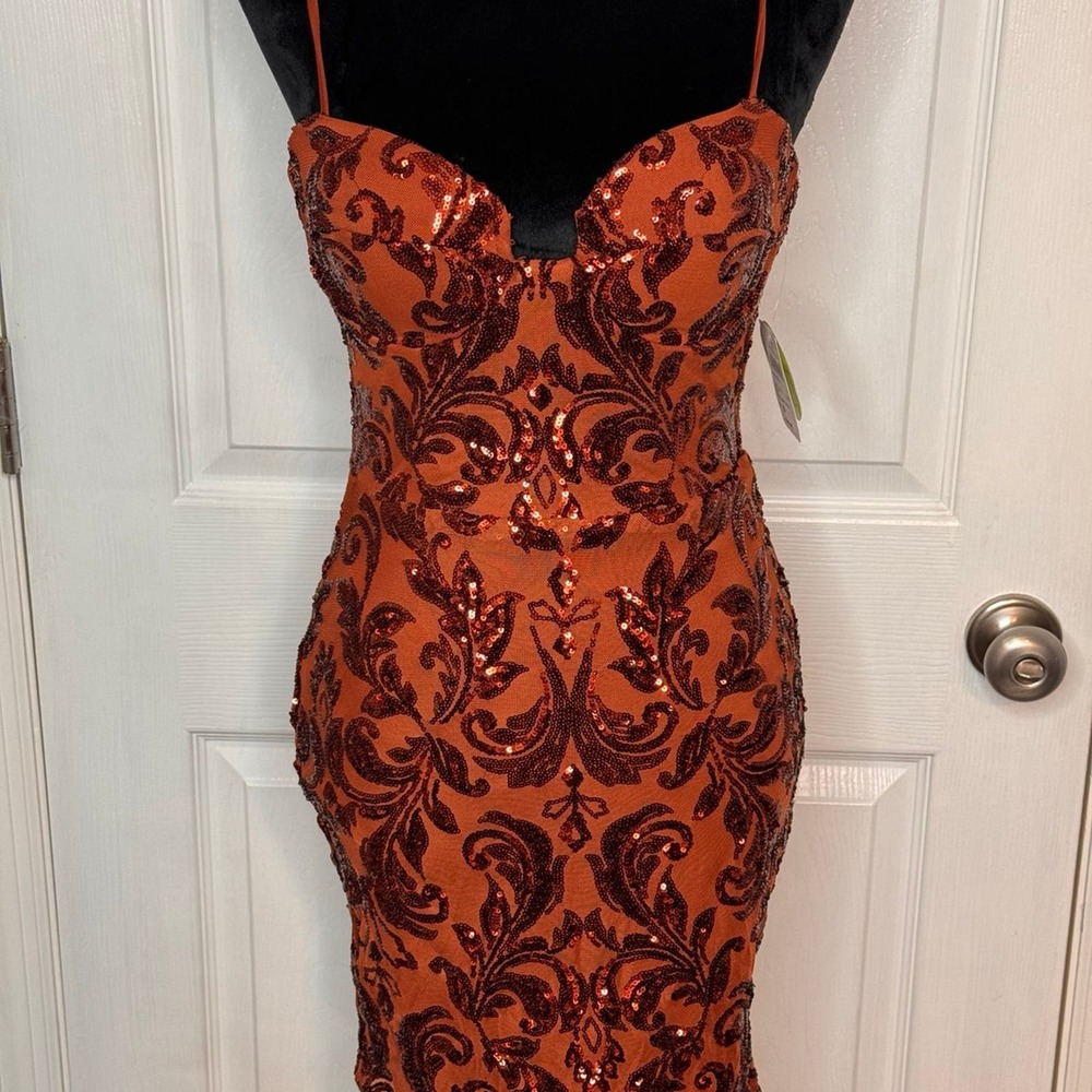 NWT Windsor sequin dress-size Small-Rust/brown color